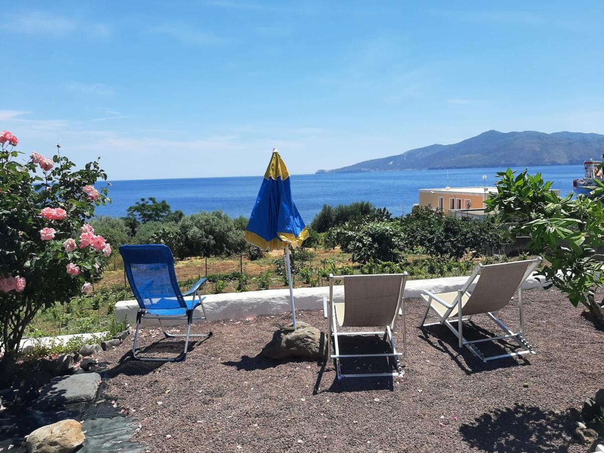 Villa Insolia Santa Marina Salina Exterior foto